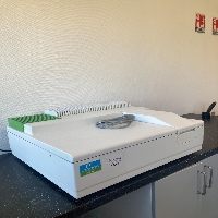 Perkin Elmer Lambda 25 UV/VIS Spectrometer image 0
